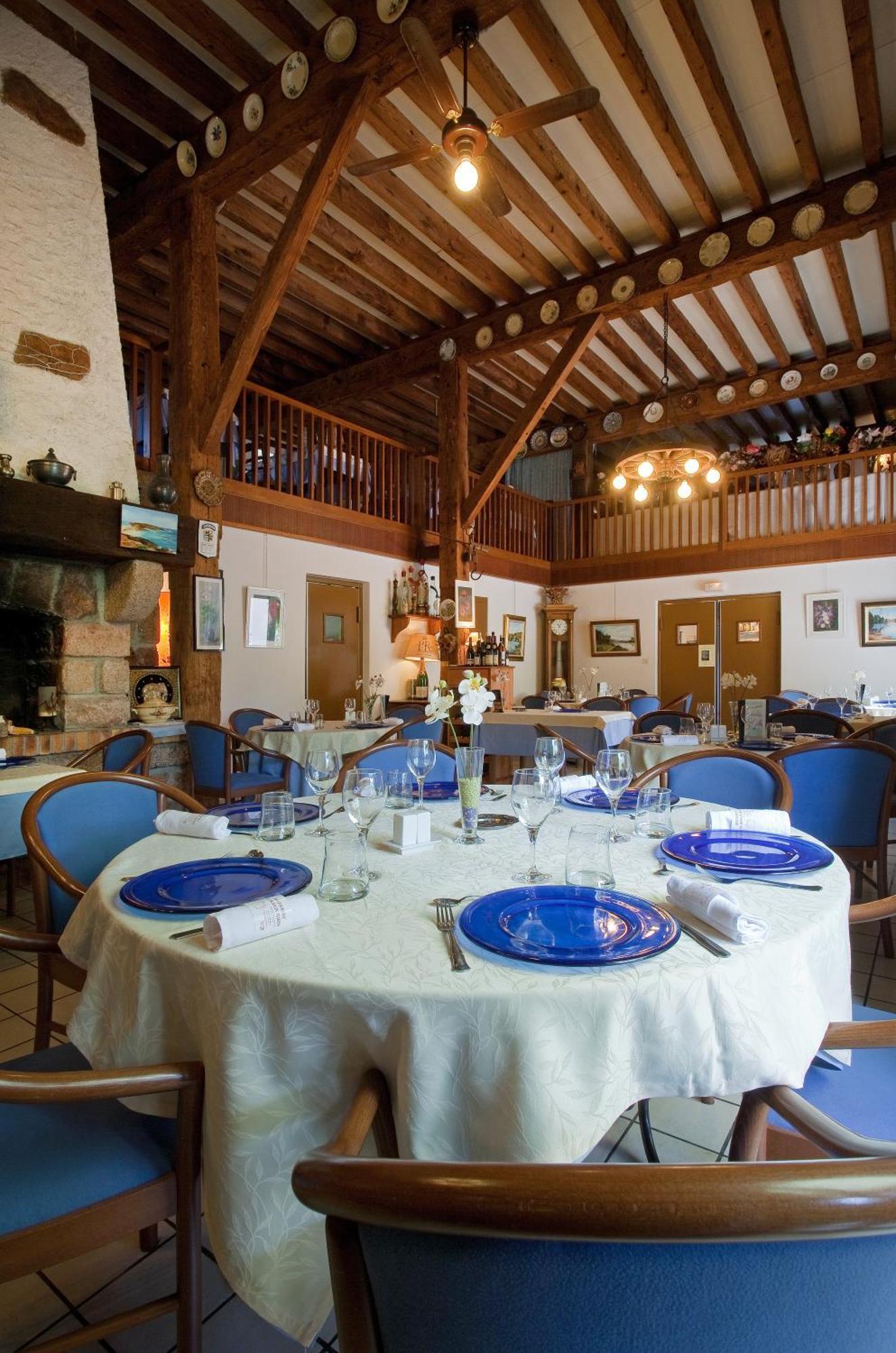 Auberge Du Moulin Marin Лапалис Екстериор снимка