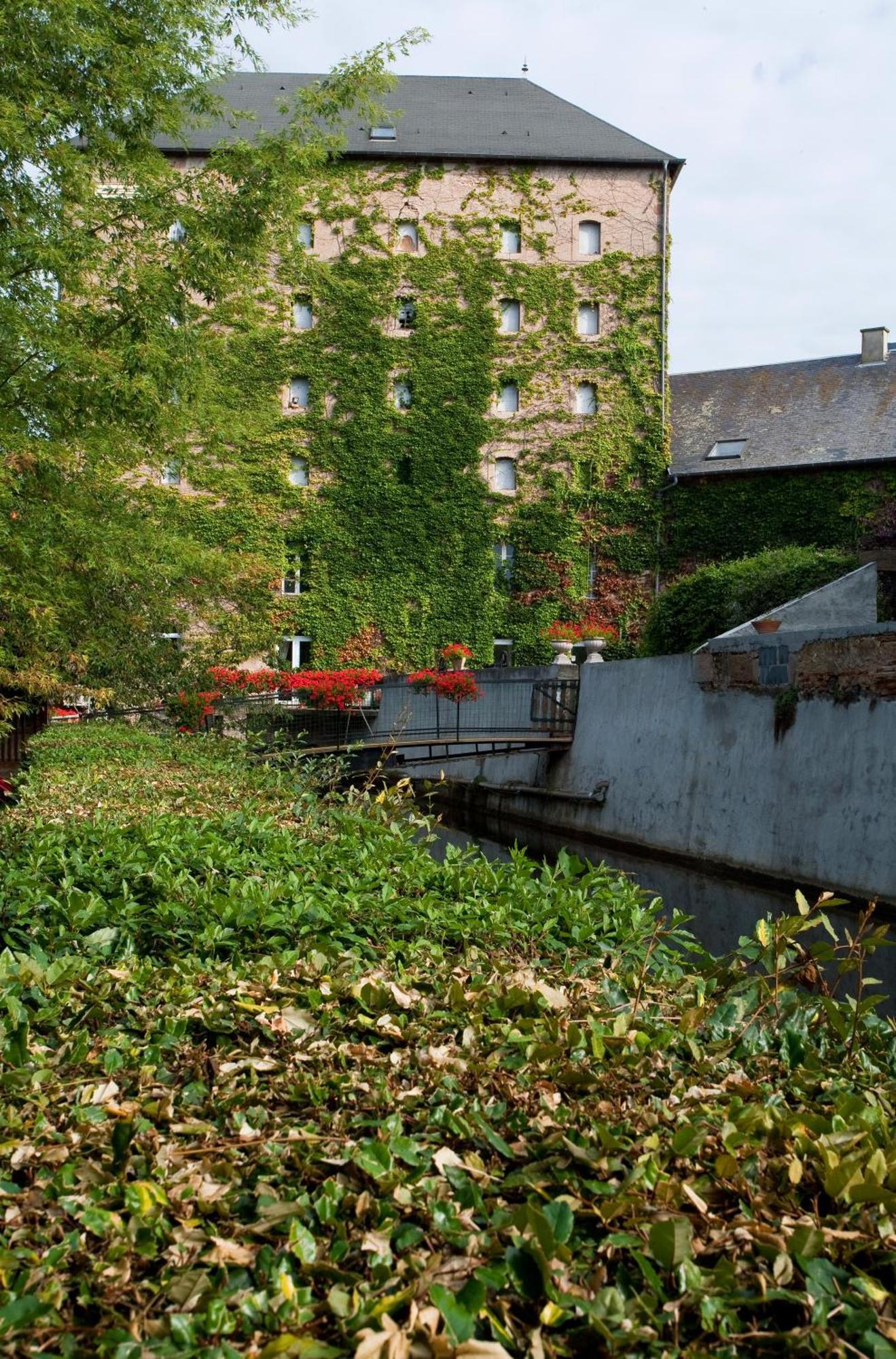 Auberge Du Moulin Marin Лапалис Екстериор снимка