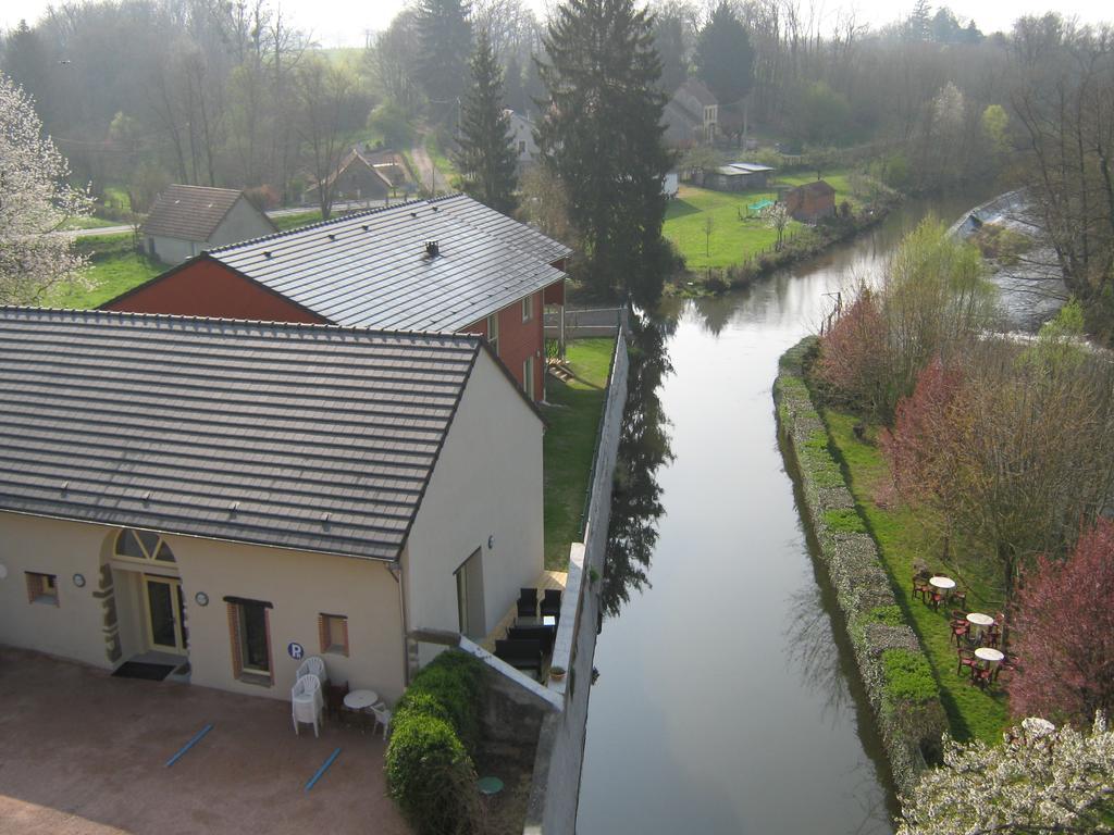 Auberge Du Moulin Marin Лапалис Екстериор снимка